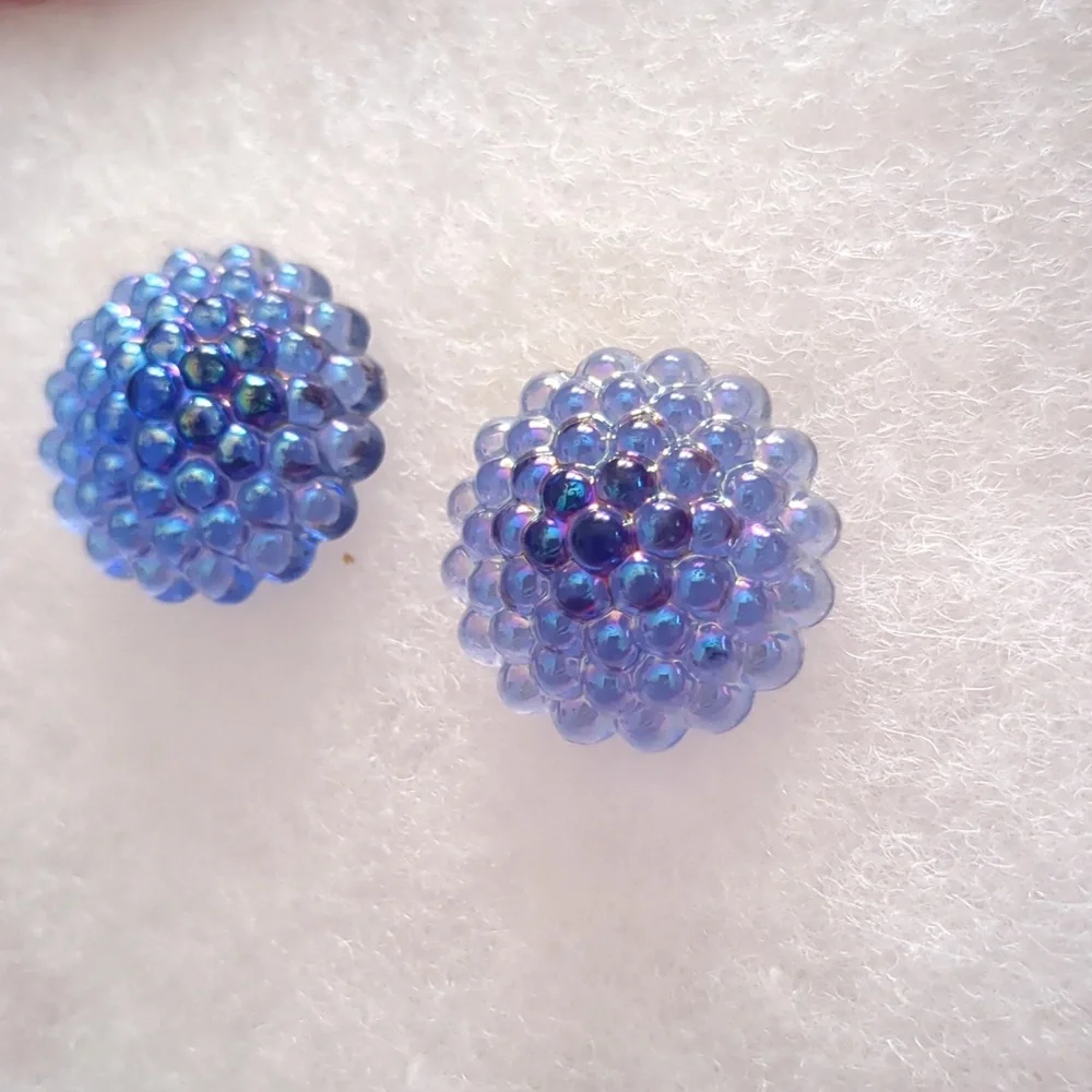 Vintage Iridescent Purpe Plastic Bubble Flower Post Earrings - Picture 3 of 4